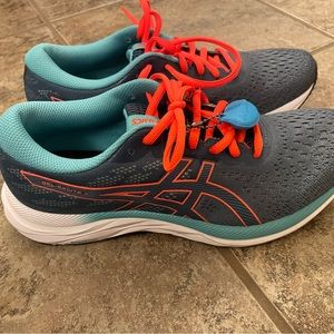ASICS Womens running shoes